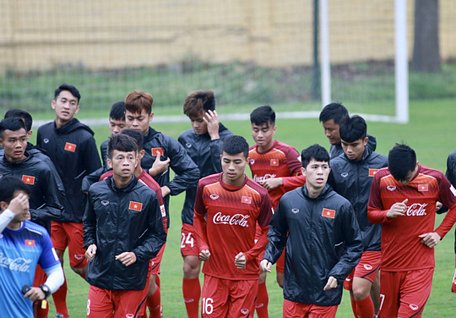 HLV Park Hang-seo đã gạch tên 5 cầu thủ như Đậu Văn Toàn, Trần Văn Bửu, Nguyễn Vũ Tín, Trần Đức Nam và Bùi Hoàng Việt Anh