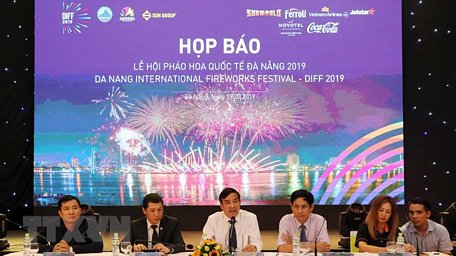  Ban tổ chức công bố thông tin chính thức về Lễ hội pháo hoa quốc tế Đà Nẵng 2019. (Ảnh: Trần Lê Lâm/TTXVN)