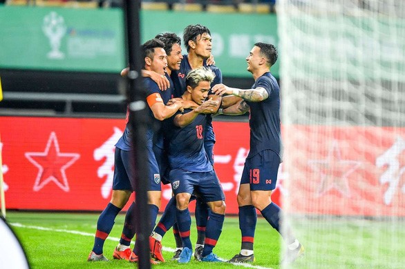 Chanathip Songkrasin ăn mừng bàn thắng vào lưới Trung Quốc - Ảnh: GOAL.COM