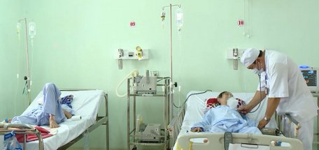 Bệnh nhân lao đang được điều trị tại Bệnh viện lao và bệnh phổi tỉnh.