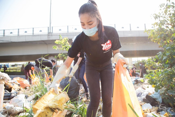 #ChanllengeforChange (Thử thách dọn rác) xuất phát từ youtube như một hoạt động ý nghĩa và có sức lan tỏa rộng rãi trên thế giới thời điệm hiện tại và lan rộng đến giới trẻ Việt Nam.