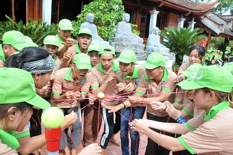 Bạn trẻ tham gia các hoạt động phong phú của hội trại lần thứ 11 tại Thiền viện Trúc lâm Phương Nam.