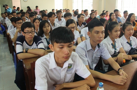 Trường THPT Chuyên Nguyễn Bỉnh Khiêm là trường duy nhất của tỉnh có trong danh sách xét tuyển thẳng của ĐH Quốc gia TP Hồ Chí Minh năm 2019.