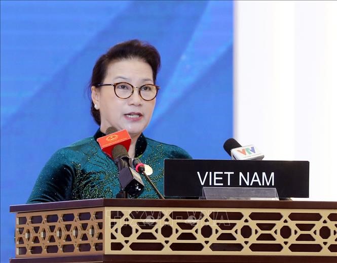  Chủ tịch Quốc hội Nguyễn Thị Kim Ngân phát biểu tại phiên thảo luận chung của IPU - 140. Ảnh: Trọng Đức/TTXVN