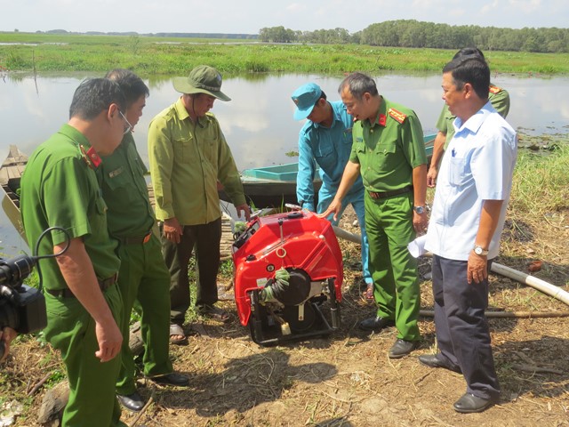 Các lực lượng phối hợp kiểm tra công tác phòng cháy, chữa cháy rừng tại Vườn Quốc gia Tràm Chim