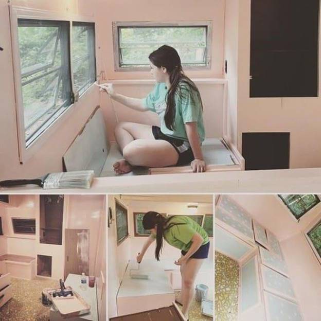 Không chỉ lớp sơn mới khiến chiếc xe thùng thay đổi ngoạn mục, Ellie còn lắp lại sàn nhà mới cùng với đồ nội thất phù hợp và màn cửa tự làm.