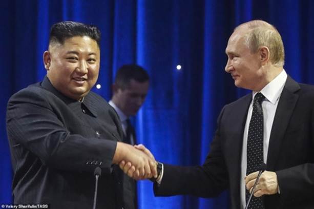 Tổng thống Nga cũng cho biết thêm cả Nga và Mỹ đều muốn Triều Tiên từ bỏ vũ khí hạt nhân và ông sẽ thông báo với Tổng thổng Trump về các cuộc thảo luận giữa ông với ông Kim.