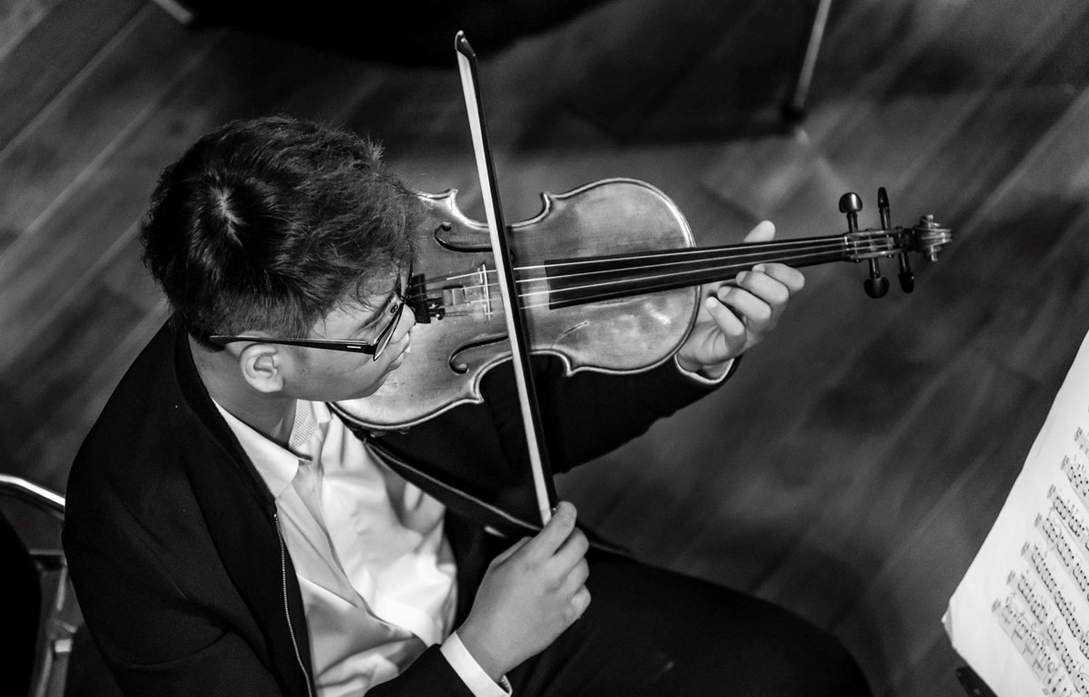 Nghệ sỹ violin Lâm Hoài Bão sẽ cùng những nghệ sỹ trẻ khoác 