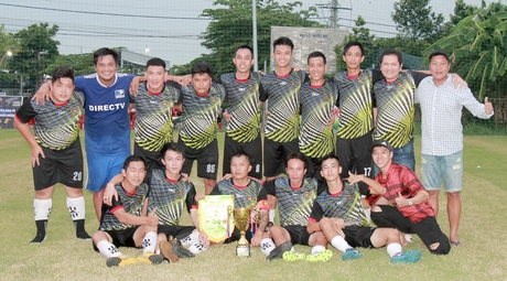 Đội Ali C Đấu FC (Vĩnh Long) giành chức vô địch giải 