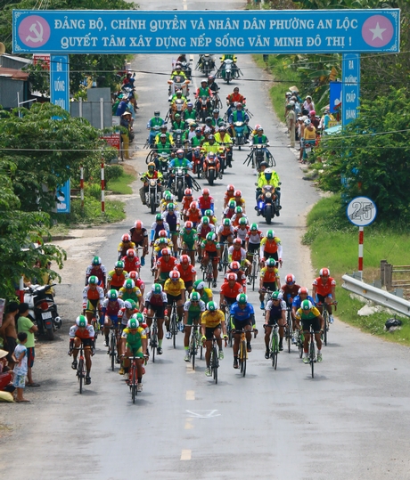 Giải đua xe đạp tour Về nông thôn toàn quốc- Cúp Lộc trời lần 24: Có thêm 2 đội Nhật Bản, Philippines