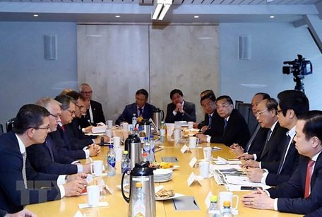 Thủ tướng Nguyễn Xuân Phúc đã có cuộc gặp gỡ các tập đoàn hàng đầu của Na Uy. (Ảnh: Thống Nhất/TTXVN)
