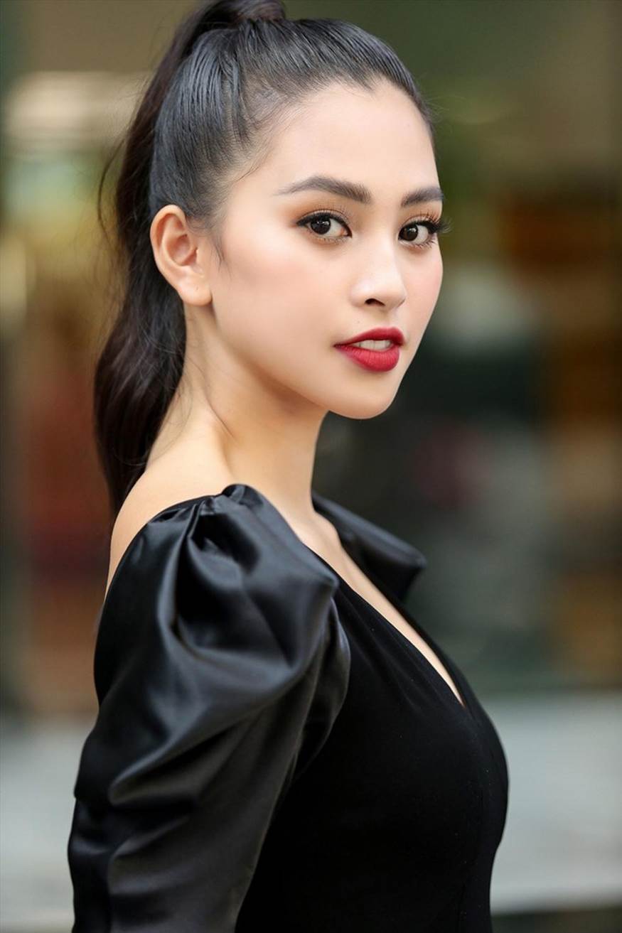 Trong vai trò là đại sứ của cuộc thi, Hoa hậu Tiểu Vy mang trọng trách quảng bá và truyền tải thông điệp đến rộng rãi các thí sinh. Ảnh: MWVN.