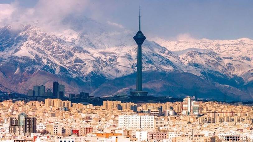 Theo số liệu của World Bank, GDP của Iran năm 2017 là hơn 454 tỷ USD và GDP bình quân đầu người của nước này là 5.593,854 USD/năm (~130 triệu đồng/năm).