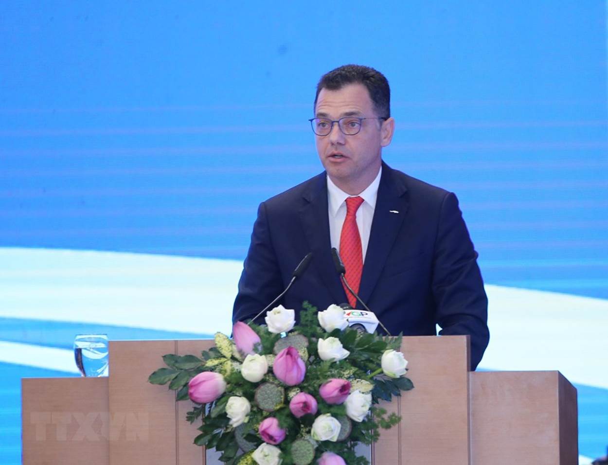  Bộ trưởng Phụ trách kinh doanh, thương mại và doanh nghiệp của Romania Stefan-Radu Oprea phát biểu. (Ảnh: Lâm Khánh/ TTXVN)