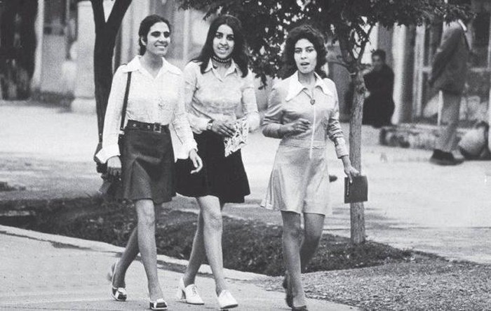 Những phụ nữ trẻ ở Kabul, Afghanistan vào những năm 1970.