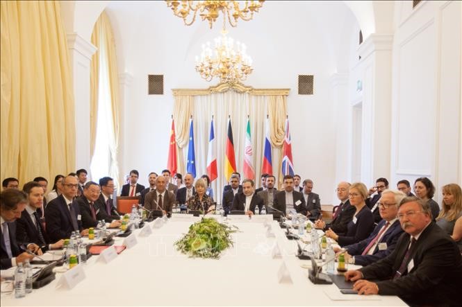 Toàn cảnh cuộc họp giữa đại diện các nước Anh, Pháp, Nga, Trung Quốc, Đức và Iran nhằm thảo luận các biện pháp cứu vãn thỏa thuận, còn gọi là JCPOA, tại Vienna, Áo, ngày 28/7/2019. Ảnh: AFP/ TTXVN