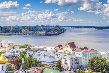 Sông Volga - con sông dài nhất Châu Âu - đưa du khách đến thăm những thành phố như Moscow, Volgograd… để chiêm ngưỡng những sự đa dạng về văn hóa - kiến trúc biến đổi dọc bờ sông.