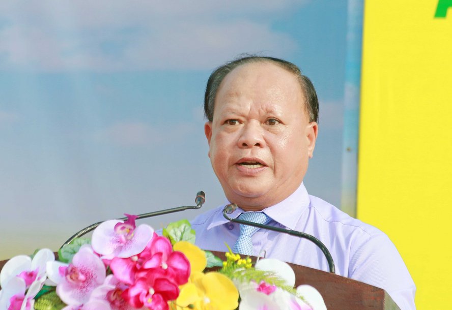 Ông Phạm Văn Luận- Phó Giám đốc Sở Văn hóa, Thể thao và Du lịch TP Cần Thơ- Phó BTC giải phát biểu khai mạc.