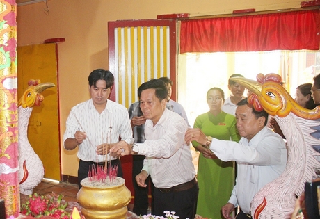 Năm 2014- 2018, Lăng ông Tiền quân Thống chế Điều bát Nguyễn Văn Tồn đón khoảng 100.000 lượt khách đến chiêm bái.