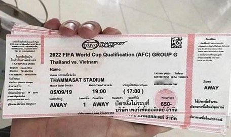 Vé xem trận Thái Lan với Việt Nam có giá gốc 650 baht hiện được bán với giá lên tới 5.200 baht tại thị trường chợ đen.