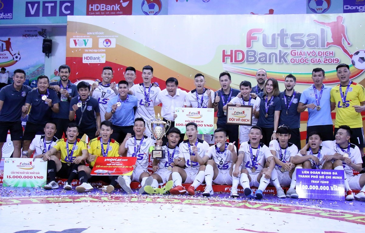 Câu lạc bộ Thái Sơn Nam lần thứ 4 liên tiếp vô địch giải đấu. (Ảnh: Tiến Lực/TTXVN)