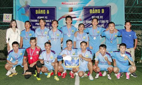  Đội Bạn đường xa huyện Bình Tân đạt giải nhì.