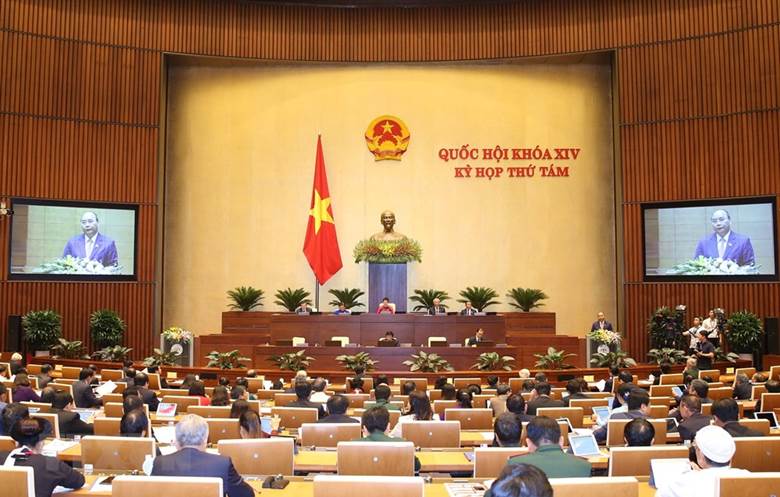  Thủ tướng Chính phủ Nguyễn Xuân Phúc trình bày Báo cáo về kết quả thực hiện kế hoạch phát triển kinh tế-xã hội năm 2019; kế hoạch phát triển kinh tế - xã hội năm 2020. (Ảnh: Dương Giang/TTXVN)