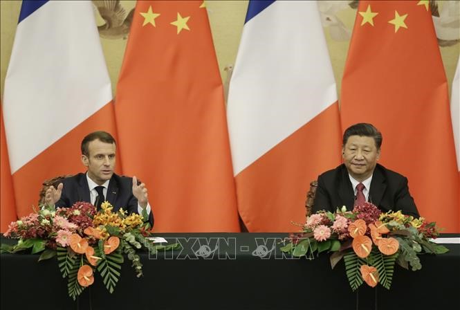 Tổng thống Pháp Emmanuel Macron (trái) và Chủ tịch Trung Quốc Tập Cận Bình tại cuộc họp báo chung ở Bắc Kinh ngày 6/11/2019. Ảnh: AFP/TTXVN