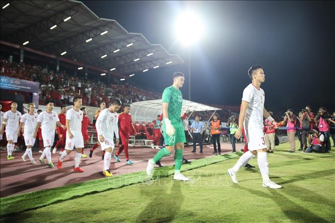 Đội tuyển Việt Nam gặp Indonesia trên sân vận động Kapten I Wayan Dipta trong khuôn khổ vòng loại World Cup 2022 khu vực châu Á, tối 15/10. Ảnh: Hoàng Linh/TTXVN