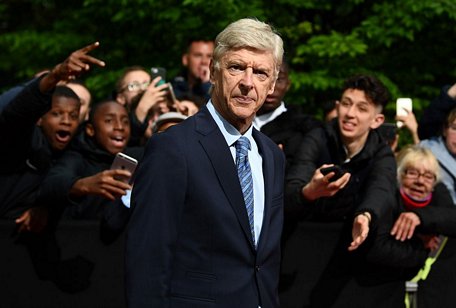 Arsene Wenger đến dự lễ trao cúp UNFP tại Paris vào ngày 19/5/2019. Ảnh: AFP