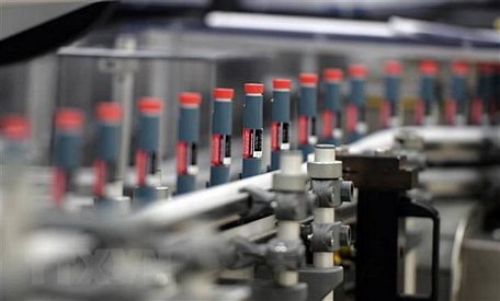  Bút tiêm insulin được sản xuất tại Công ty dược của Mỹ ở Fegersheim, miền đông Pháp. (Ảnh: AFP/TTXVN)
