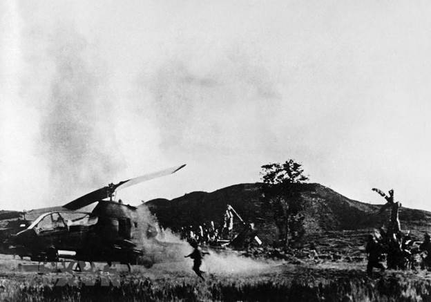  Bộ đội ta giải phóng Đắc Tô-Tân Cảnh (Kon Tum) trong Chiến dịch Tây Nguyên, mở đầu cuộc Tổng tiến công và nổi dậy mùa Xuân 1975. (Ảnh: Lương Biên/TTXVN)