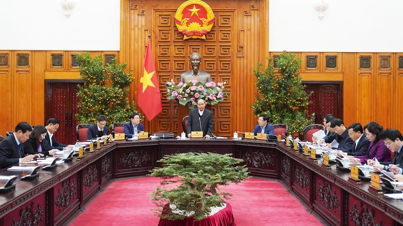 Thủ tướng Nguyễn Xuân Phúc phát biểu tại phiên họp.