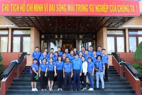 Tuổi trẻ Vĩnh Long về thăm “địa chỉ đỏ” Bảo tàng Hồ Chí Minh chi nhánh Bình Thuận.