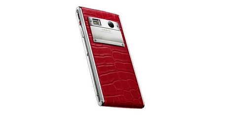 Vertu, nhà sản xuất điện thoại cao cấp tiếp tục giới thiệu smartphone chất lượng cao và đắt tiền trong 1-2 năm. Flagship năm 2015 của họ là Vertu Aster Diamonds Cá sấu đỏ có màn hình 4,7 inch, bộ xử lý lõi tứ 2,3 GHz, bộ nhớ 64 GB, vỏ da cá sấu màu đỏ và vỏ thép không gỉ làm từ 55 viên kim cương trắng. Giá của chiếc smartphone đắt đỏ này là 10.550 USD (khoảng 246 triệu đồng).