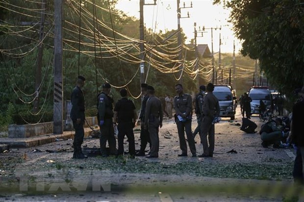 Cảnh sát được triển khai tới hiện trường vụ nổ bom ở Saba Yoi, tỉnh Songkhla, Thái Lan, ngày 24/2/2020. (Nguồn: AFP/TTXVN)