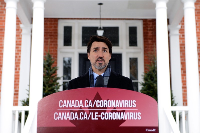 Thủ tướng Canada Justin Trudeau phát biểu về tình hình dịch Covid-19 ngày 23/3. Ảnh: AP
