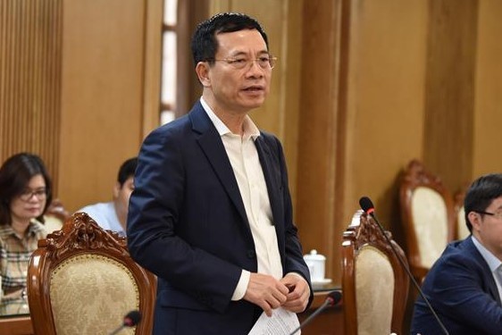 Bộ trưởng Nguyễn Mạnh Hùng cho biết sẽ chỉ đạo các đơn vị triển khai việc miễn phí hạ tầng dạy học trực tuyến, qua truyền hình trong đợt dịch Covid-19 này. (Ảnh: MIC)