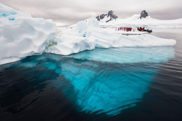 Băng tại Tây Nam Cực tan trong nhiều năm qua là một trong những nguyên nhân chính làm nước biển dâng - Ảnh: AFP