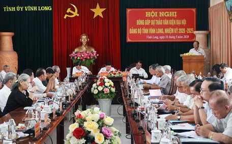 Các đại biểu đóng góp dự thảo văn kiện Đại hội Đảng bộ tỉnh nhiệm kỳ 2020- 2025.