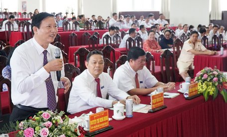Ban Thường vụ Tỉnh ủy họp rút kinh nghiệm quá trình tổ chức Đại hội Đại biểu Đảng bộ huyện Long Hồ.