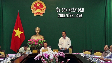 Chủ tịch UBND tỉnh Vĩnh Long Lữ Quang Ngời phát biểu tại hội nghị.