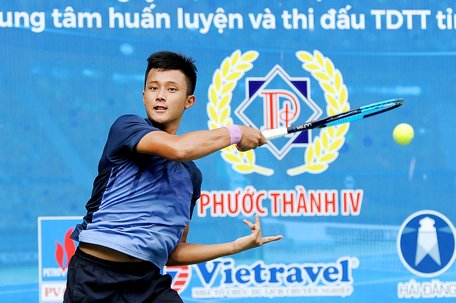 Tay vợt 15 tuổi của QV Hải Đăng 1- Từ Lê Khánh Duy.