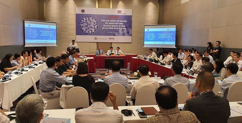 Hội thảo “Triển khai nghiên cứu sản xuất, thử nghiệm lâm sàng, cấp phép đăng ký, sử dụng vaccine Covid-19 tại Việt Nam”.