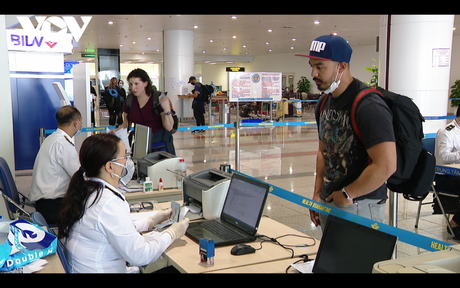 Hãng hàng không chỉ bán vé cho người đã có thị thực nhập cảnh và địa điểm lưu trú cụ thể tại Việt Nam.