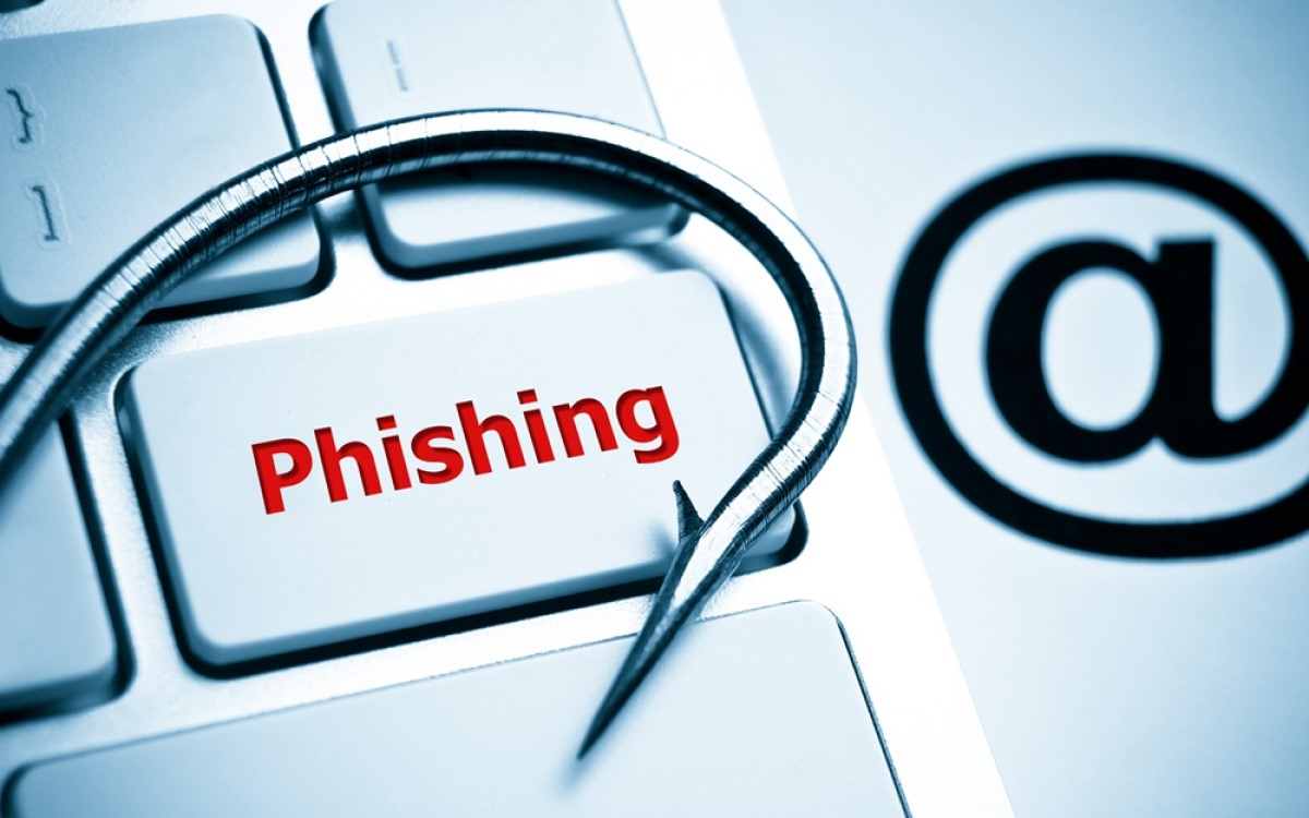 Phishing (tấn công giả mạo) là hình thức tấn công mạng mà kẻ tấn công giả mạo thành một đơn vị uy tín để lừa đảo người dùng cung cấp thông tin cá nhân. (Ảnh minh họa: KT)