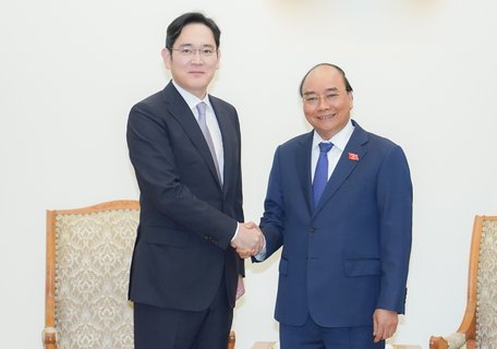 Thủ tướng Nguyễn Xuân Phúc tiếp ông Lee Jae Yong, Phó Chủ tịch Tập đoàn Samsung. Ảnh VGP/Quang Hiếu