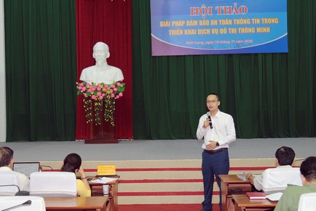 Ông Ngô Tuấn Anh- Phó Chủ tịch phụ trách an ninh mạng (Tập đoàn BKAV), Phó Chủ tịch Hiệp hội an toàn thông tin Việt Nam trình bày giải pháp giám sát an toàn an ninh thông tin.