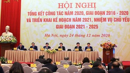 Phó thủ tướng Trịnh Đình Dũng dự hội nghị tổng kết công tác năm của Bộ GTVT. 
