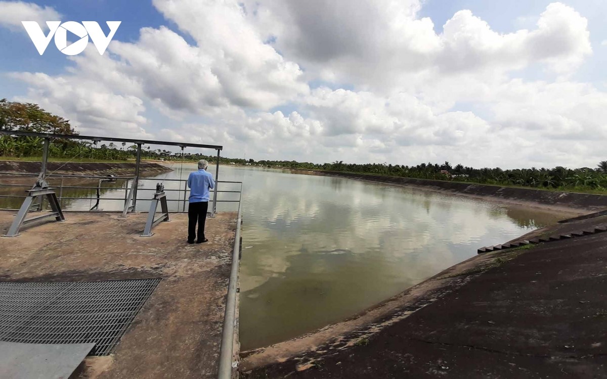 Ao trữ 10.000 m3 nước ngọt của nhà máy BOO Đồng Tâm